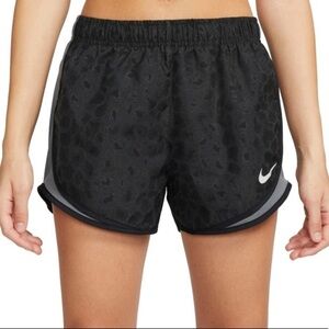 Nike Women's Dri-FIT Tempo Leopard SHIMMER Print Running Shorts XS black